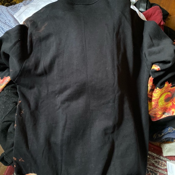 COPY - Givenchy Girl and Rottweiler Flames up Arms - Picture 5 of 8